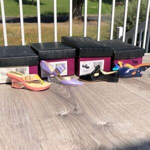 Just The Right Shoe Raine collection